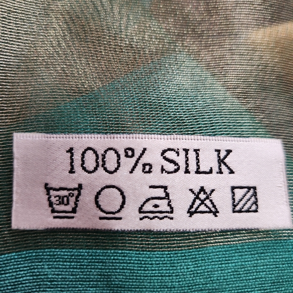 Silk scarf - Picture 2 of 3